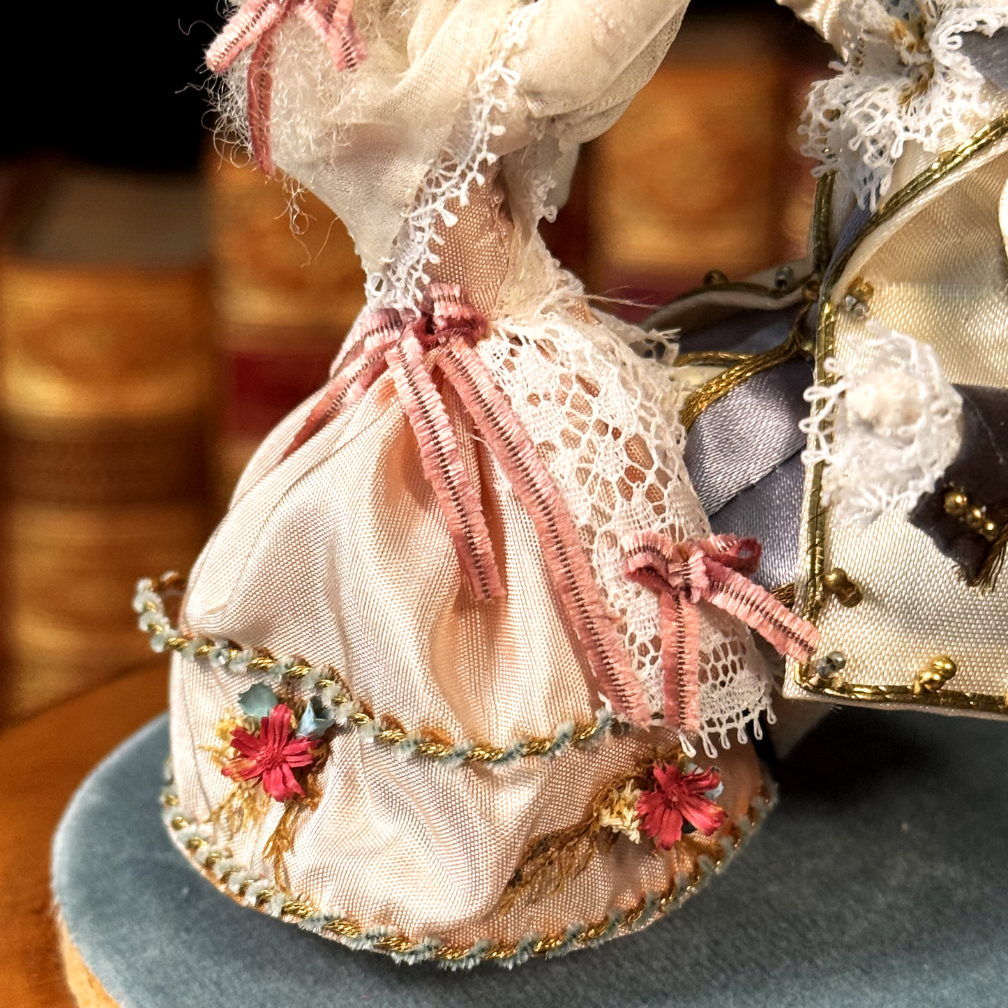 Vintage Reuge-Philippart Danseurs Music Box - Blue Velvet